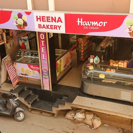 Hotel Heena Plaza Ābu Road Esterno foto